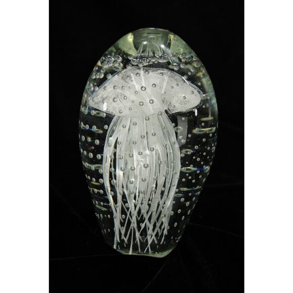 Clear Glass Paperweight Jellyfish Controlled Bubbles 5" Seaside Cottagecore Naut - Picture 2 of 10